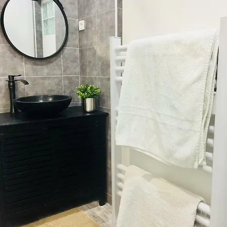 Studio 4 Personnes Avec Piscine, Tennis Apartamento Hyères